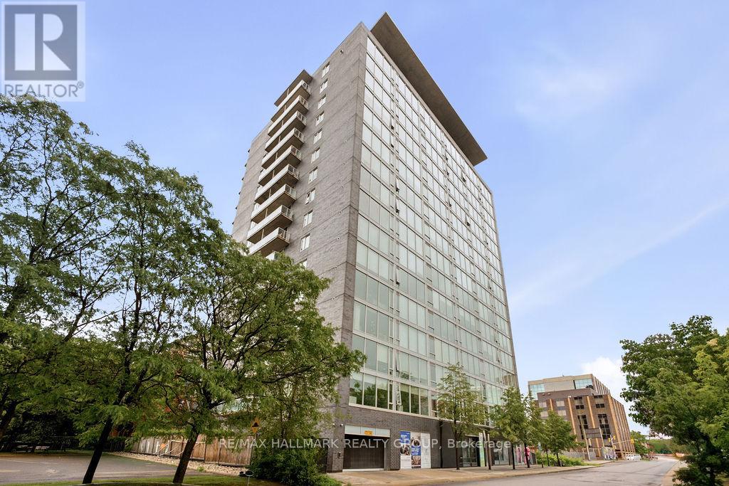 Condo rental property in Ottawa - 701 - 300 Lisgar Street